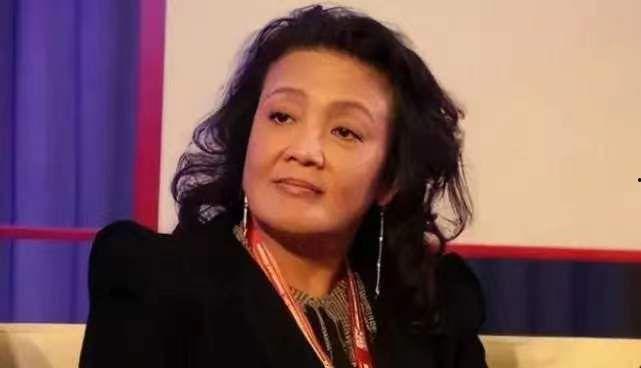 张兰两年前爆料视频是真的吗,张兰两年前爆料视频真实性揭秘